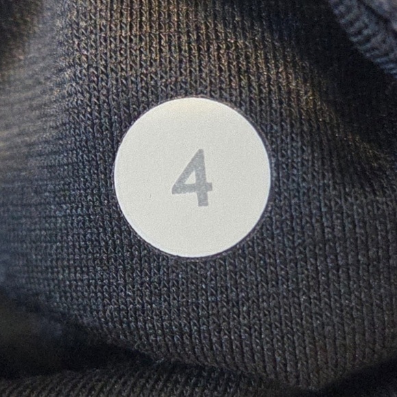 lululemon athletica Black High-Rise Leggings with Side Pockets - Picture 2 of 9